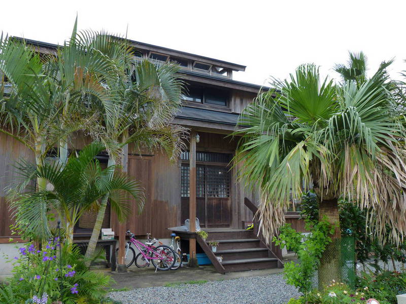 「いきなり家を作ることから始まったんだ」とfajaさんが建てたご実家